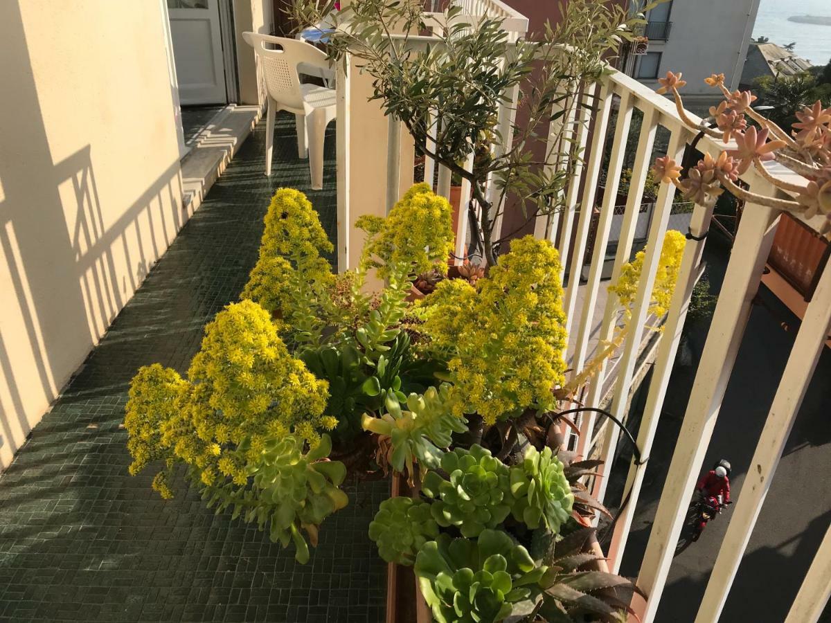 Magia Nel Golfo Del Tigullio Appartement Rapallo Buitenkant foto